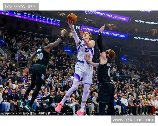 公牛队惨遭爵士队逆袭以54比96落败赛季表现堪忧